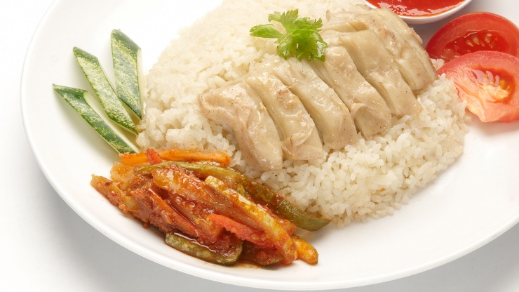 A plate of chicken rice