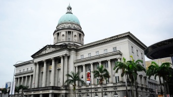 新加坡前高等法院