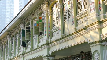 恭锡路 (Keong Saik Road) 沿街店屋的外观特写