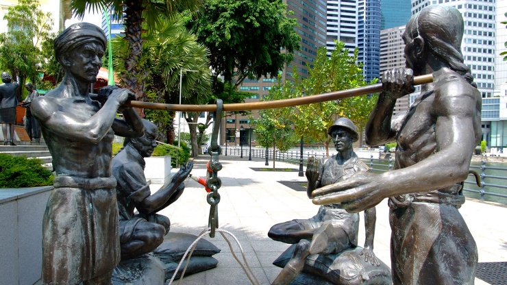 新加坡河旁的苦力工人雕塑。